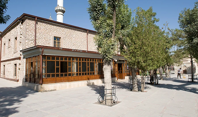 Şems-i Tebrizi Camii ve Türbesi
